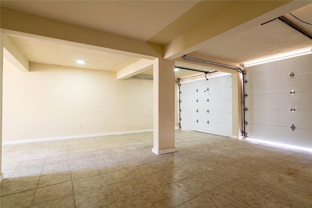 For Sale: $385,000 (4 beds, 3 baths, 2096 Square Feet)