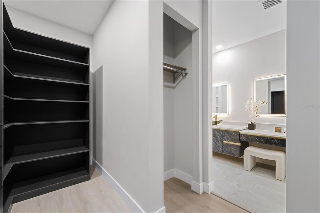 For Sale: $1,200,000 (4 beds, 3 baths, 3246 Square Feet)