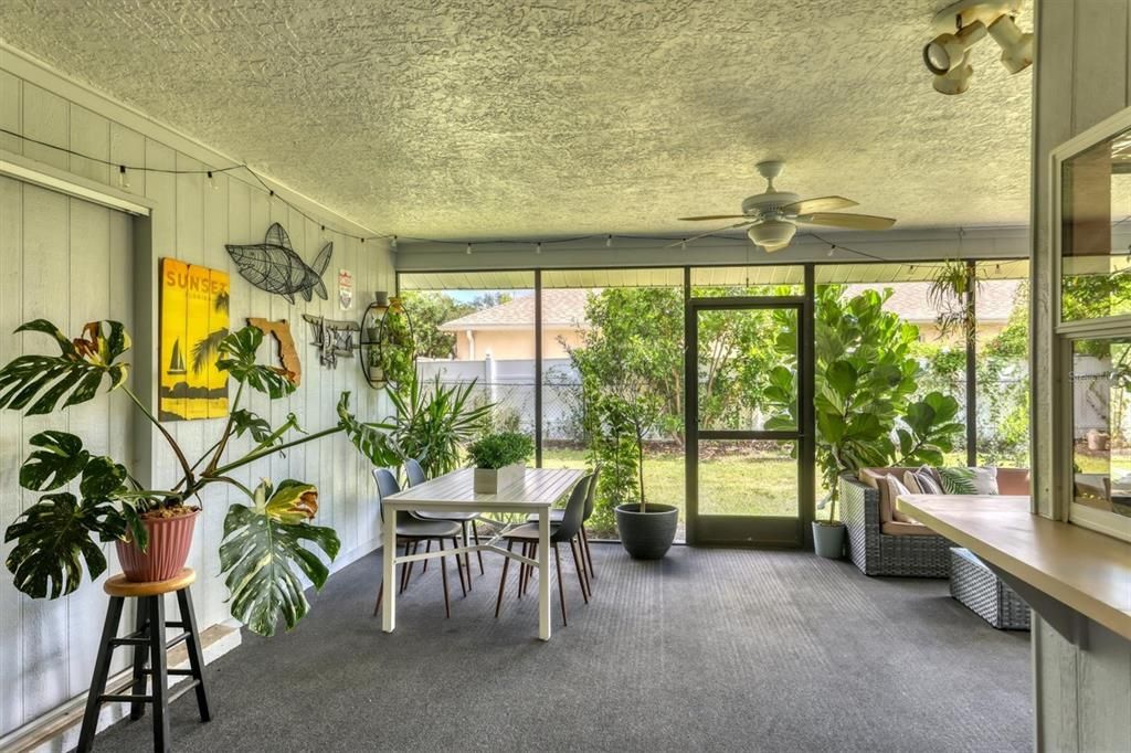 合同活跃: $424,900 (3 贝兹, 2 浴室, 1723 平方英尺)