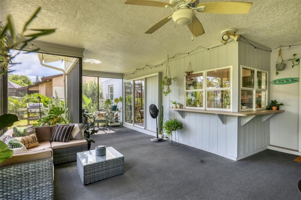 合同活跃: $424,900 (3 贝兹, 2 浴室, 1723 平方英尺)