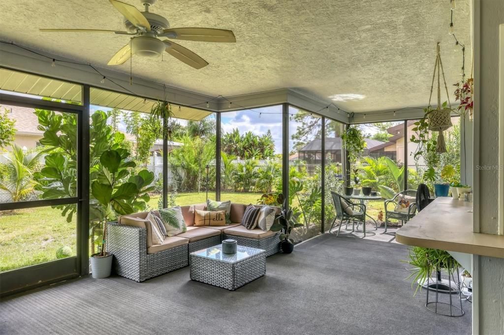 合同活跃: $424,900 (3 贝兹, 2 浴室, 1723 平方英尺)