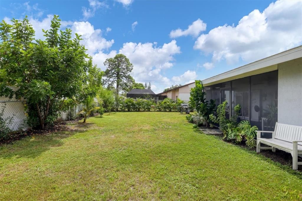 合同活跃: $424,900 (3 贝兹, 2 浴室, 1723 平方英尺)