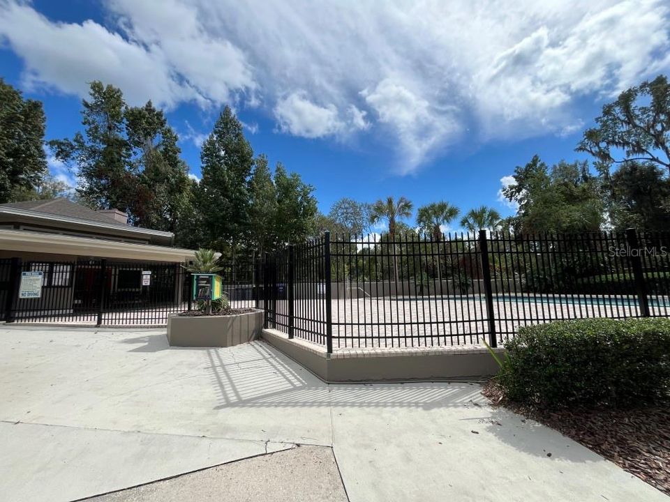 待售: $262,000 (2 贝兹, 2 浴室, 1207 平方英尺)