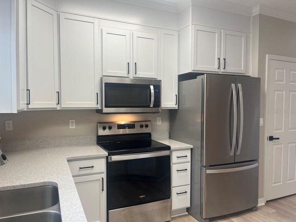 待售: $262,000 (2 贝兹, 2 浴室, 1207 平方英尺)