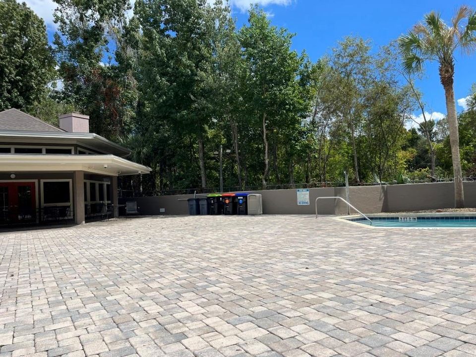 待售: $262,000 (2 贝兹, 2 浴室, 1207 平方英尺)