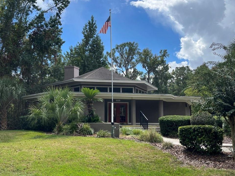 待售: $262,000 (2 贝兹, 2 浴室, 1207 平方英尺)