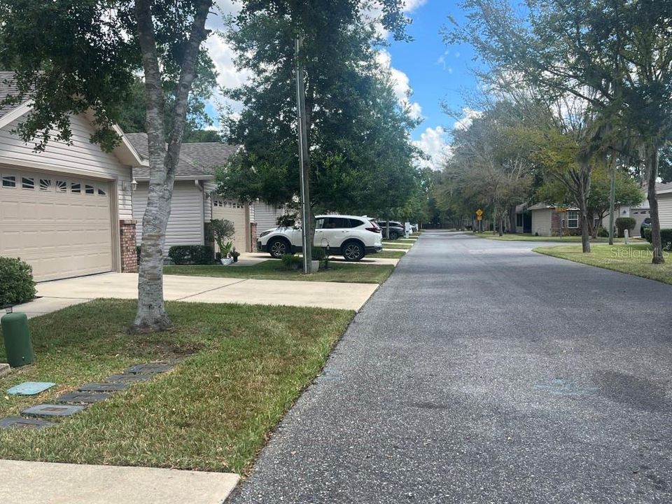 待售: $262,000 (2 贝兹, 2 浴室, 1207 平方英尺)