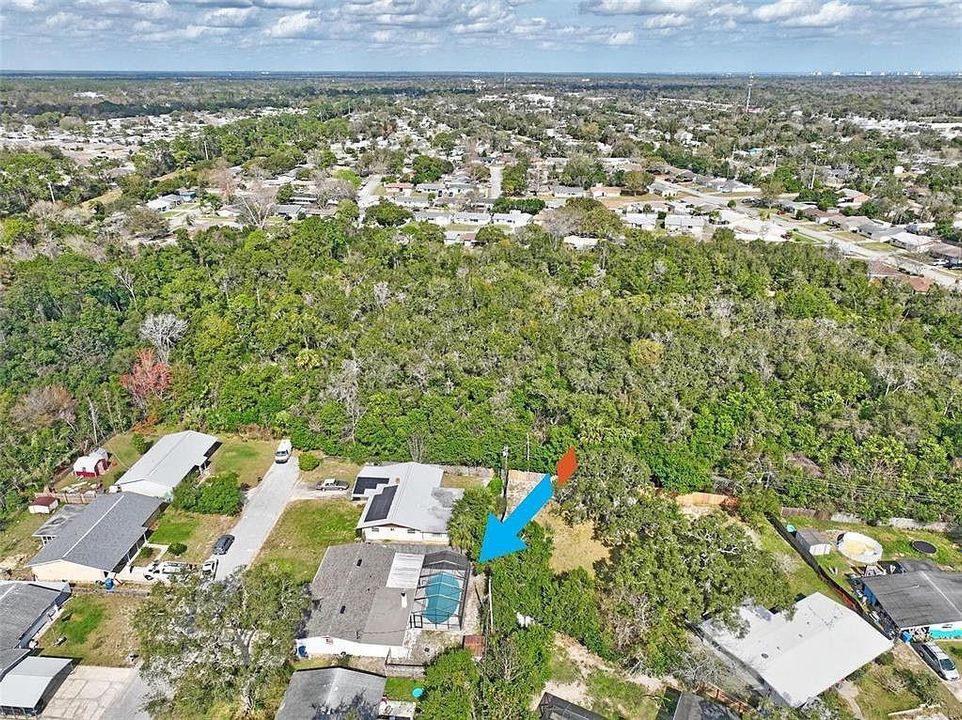 合同活跃: $259,000 (3 贝兹, 2 浴室, 1265 平方英尺)