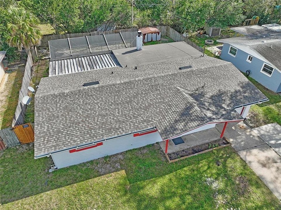 合同活跃: $259,000 (3 贝兹, 2 浴室, 1265 平方英尺)