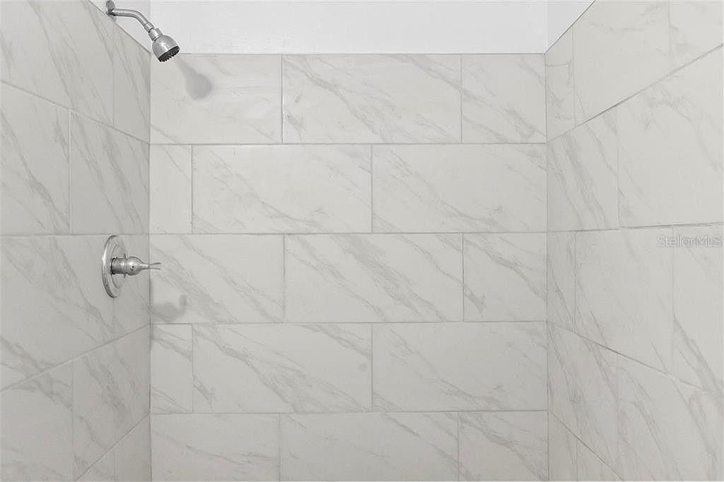 合同活跃: $259,000 (3 贝兹, 2 浴室, 1265 平方英尺)