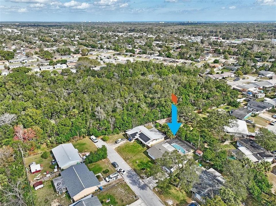 合同活跃: $259,000 (3 贝兹, 2 浴室, 1265 平方英尺)