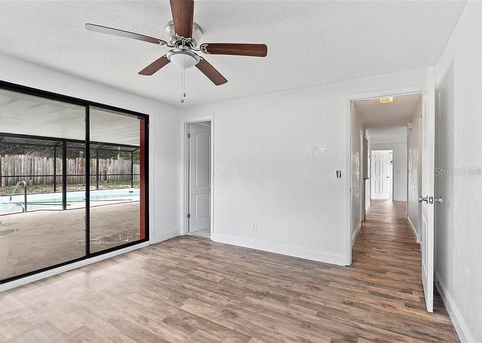 合同活跃: $259,000 (3 贝兹, 2 浴室, 1265 平方英尺)