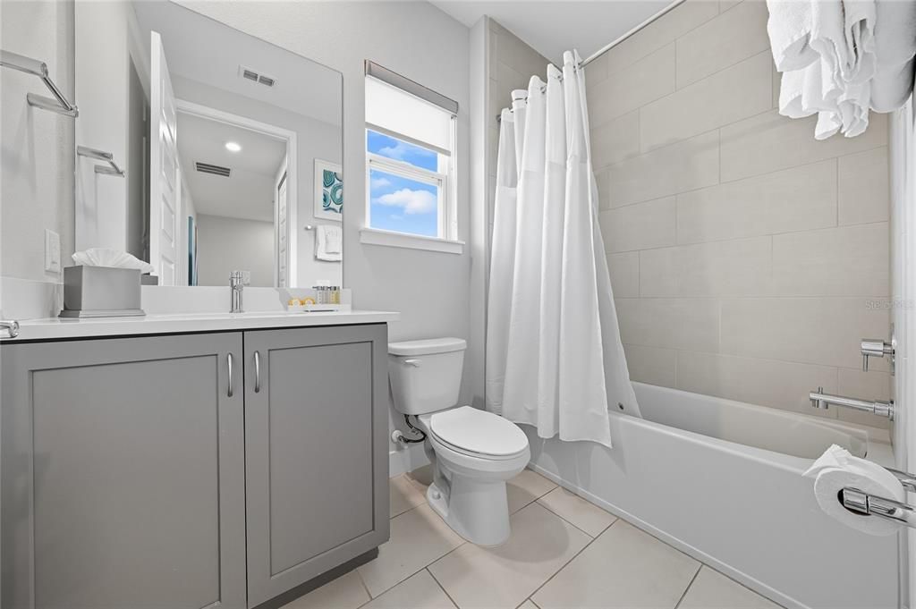 На продажу: $460,000 (3 спален, 2 ванн, 1659 Квадратных фут)