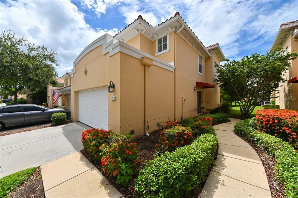 En Renta: $3,300 (3 camas, 2 baños, 2085 Pies cuadrados)