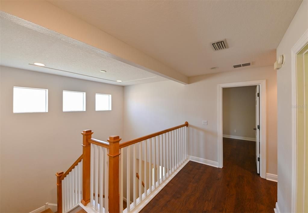 En Renta: $3,300 (3 camas, 2 baños, 2085 Pies cuadrados)