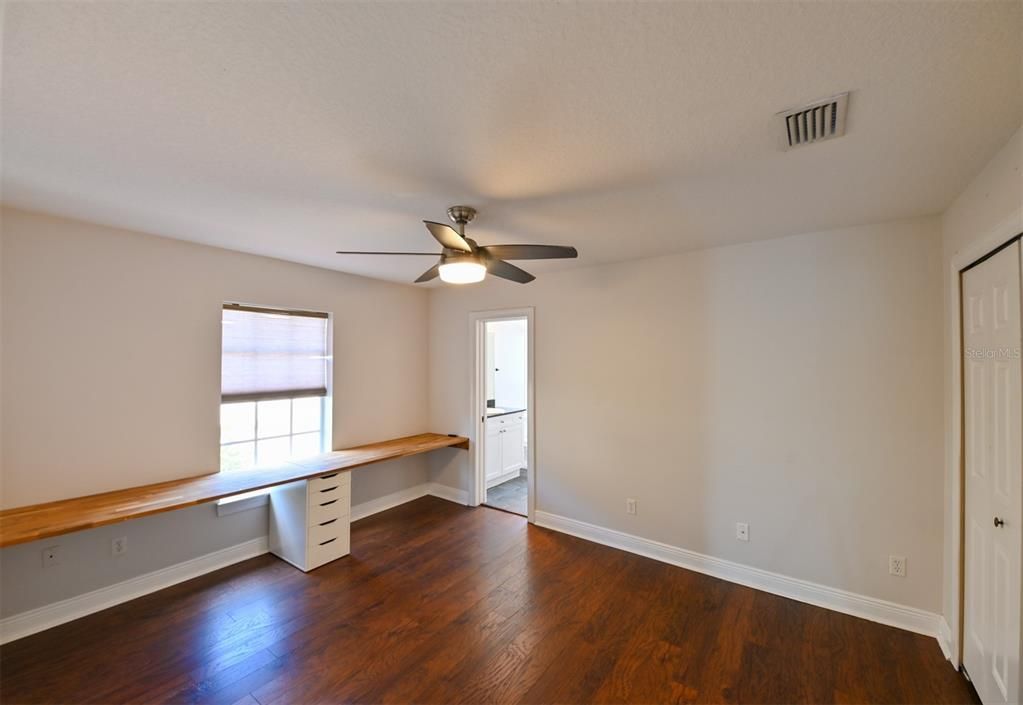 En Renta: $3,300 (3 camas, 2 baños, 2085 Pies cuadrados)