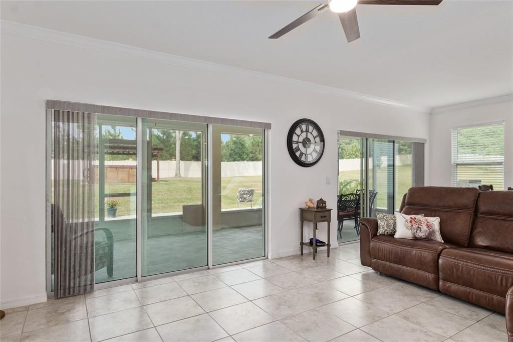 For Sale: $475,000 (3 beds, 2 baths, 1838 Square Feet)