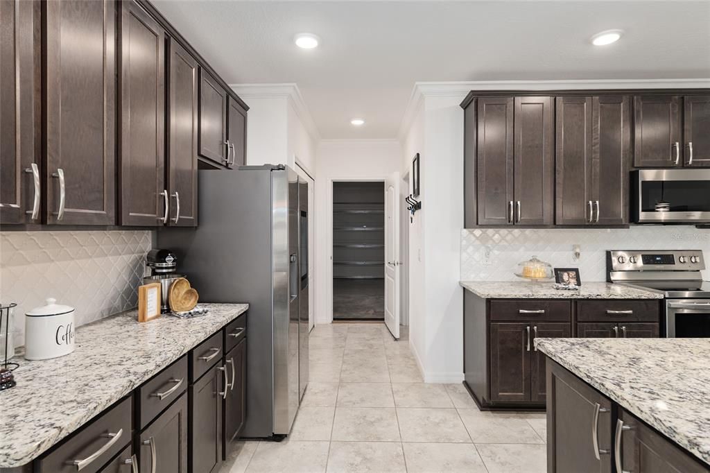 For Sale: $475,000 (3 beds, 2 baths, 1838 Square Feet)