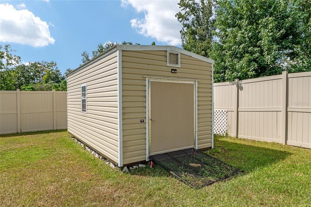 For Sale: $475,000 (3 beds, 2 baths, 1838 Square Feet)