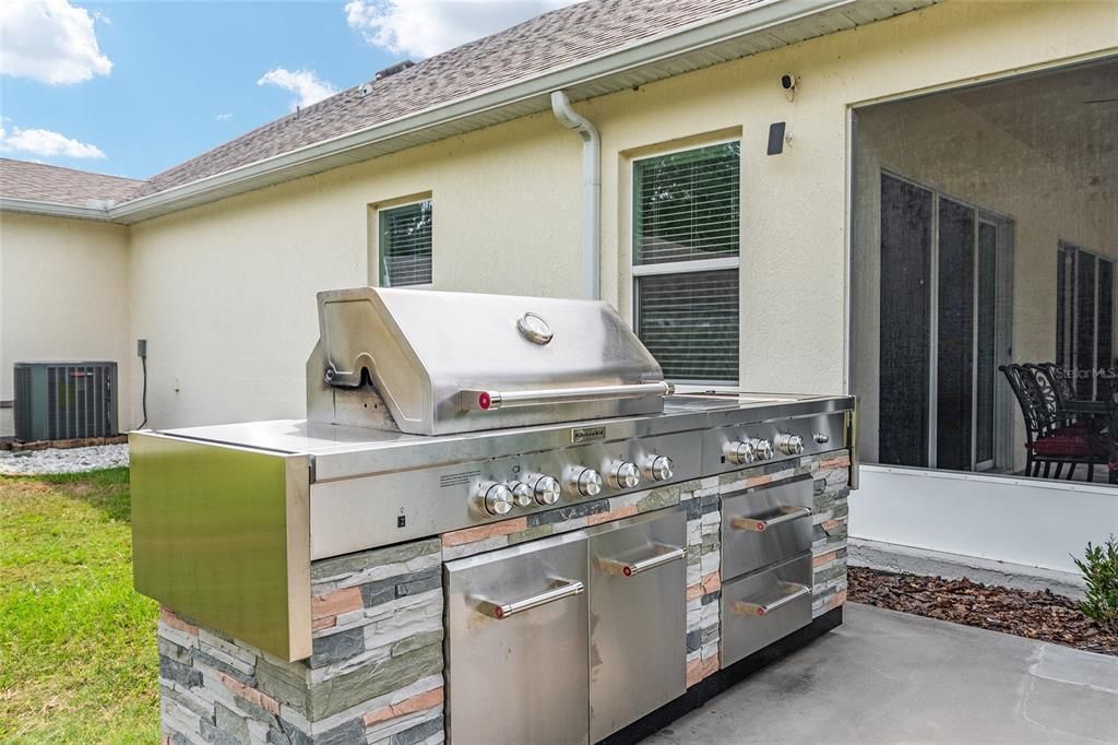 For Sale: $475,000 (3 beds, 2 baths, 1838 Square Feet)