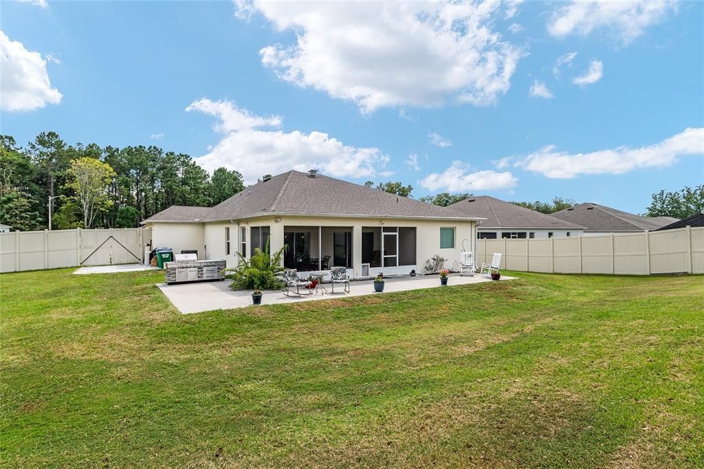 For Sale: $475,000 (3 beds, 2 baths, 1838 Square Feet)