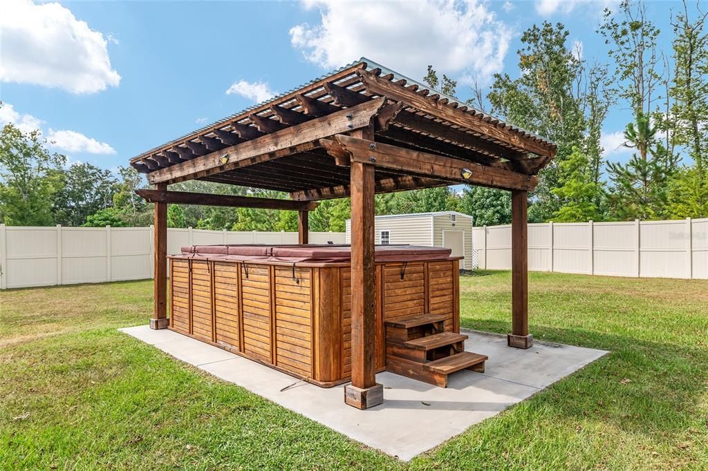 For Sale: $475,000 (3 beds, 2 baths, 1838 Square Feet)