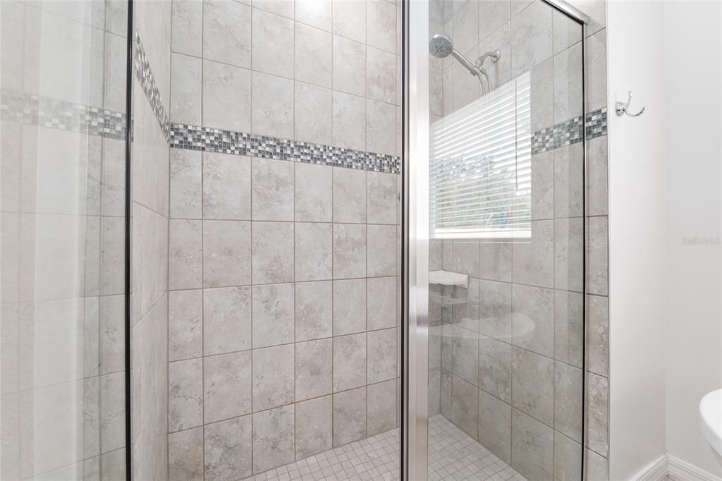 For Sale: $475,000 (3 beds, 2 baths, 1838 Square Feet)