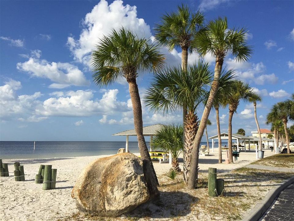 出租: $3,000 (3 贝兹, 3 浴室, 2510 平方英尺)