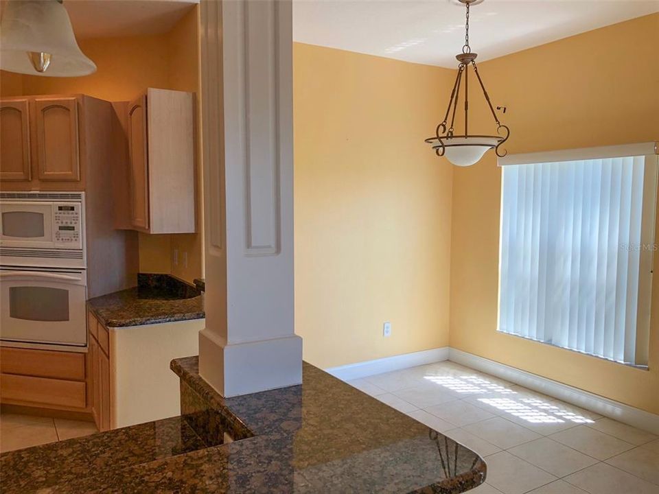 出租: $3,000 (3 贝兹, 3 浴室, 2510 平方英尺)