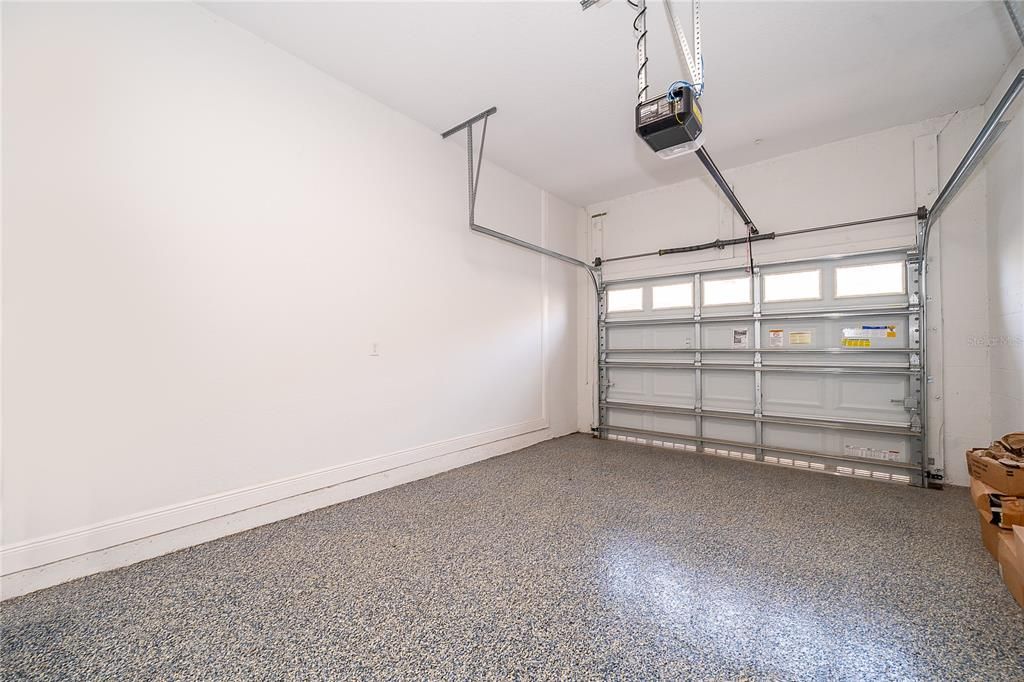 For Sale: $299,900 (2 beds, 2 baths, 1134 Square Feet)