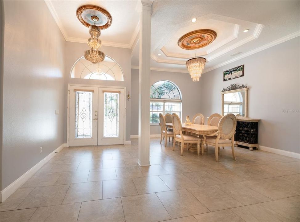 En Venta: $763,900 (4 camas, 3 baños, 2787 Pies cuadrados)