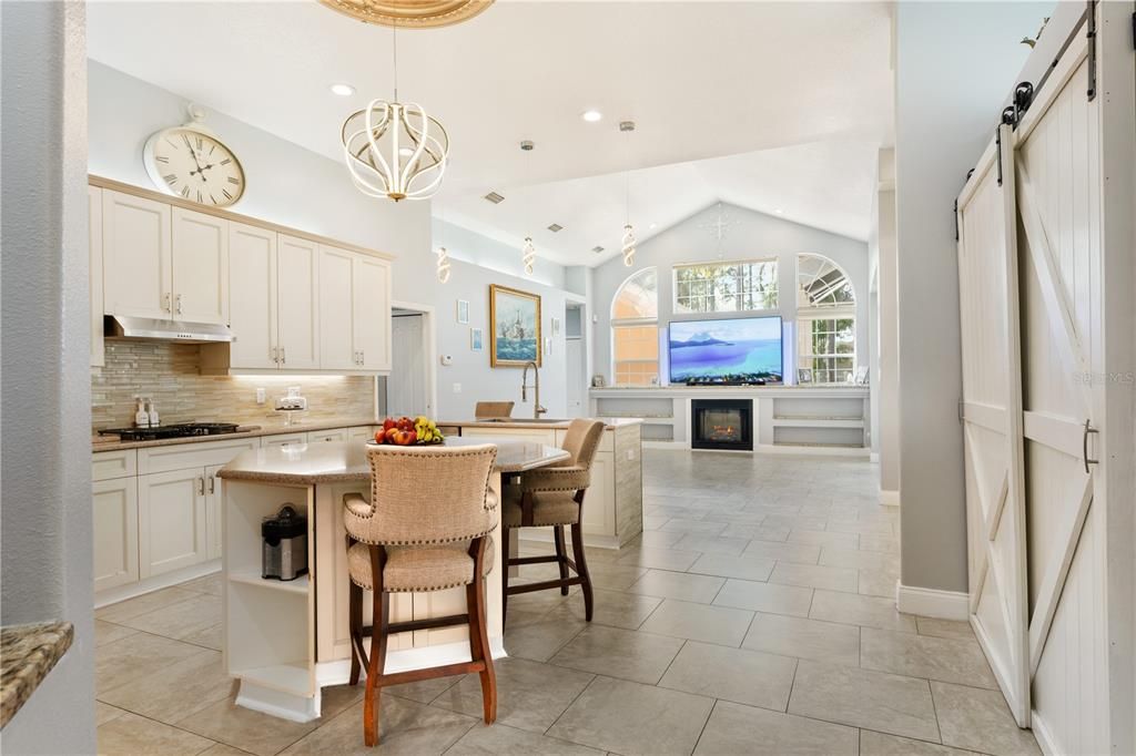 En Venta: $763,900 (4 camas, 3 baños, 2787 Pies cuadrados)