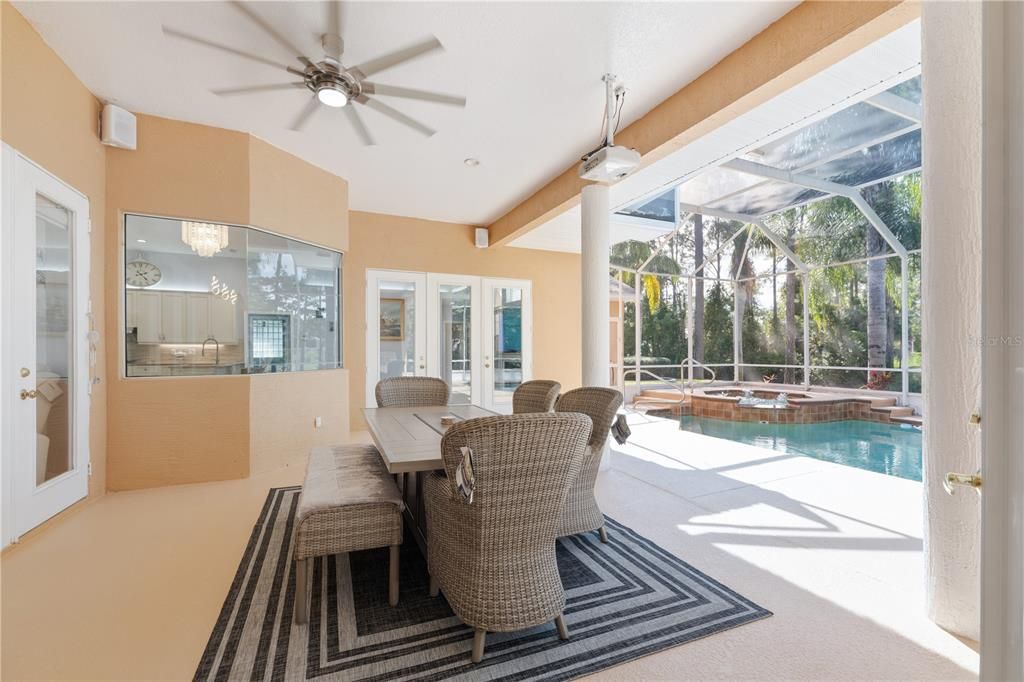 En Venta: $763,900 (4 camas, 3 baños, 2787 Pies cuadrados)