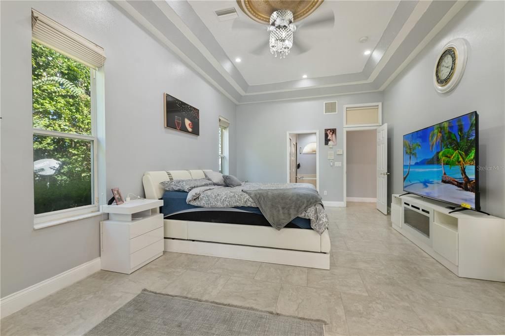 En Venta: $763,900 (4 camas, 3 baños, 2787 Pies cuadrados)