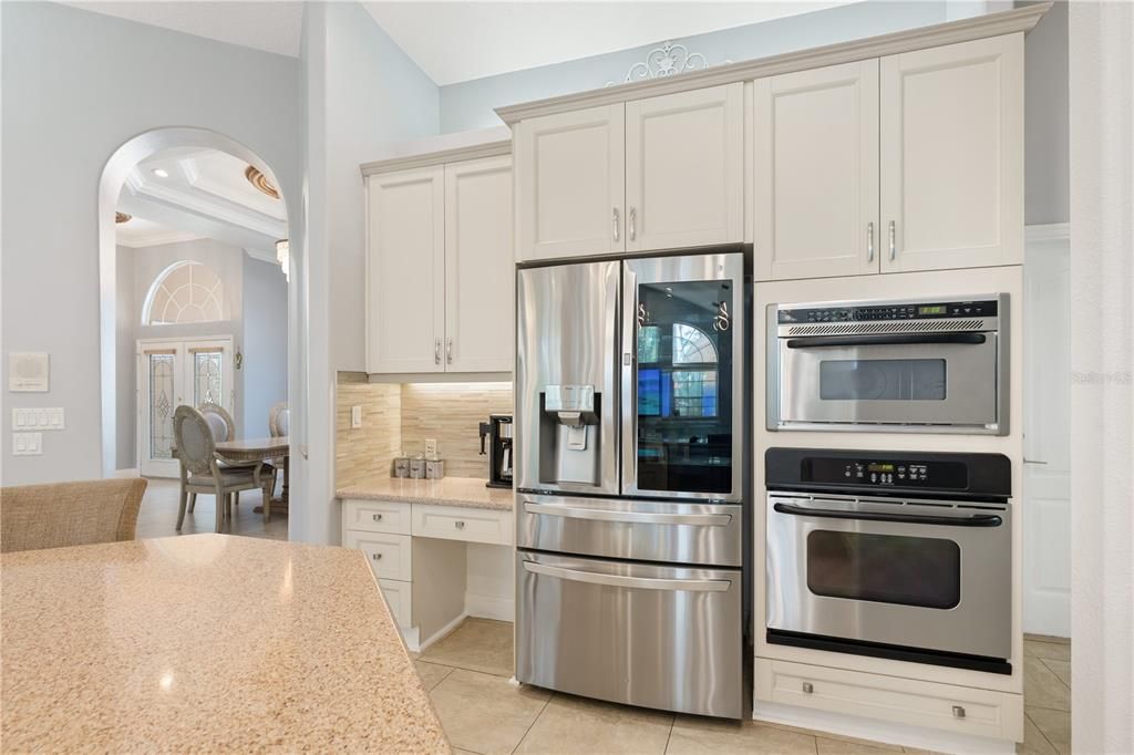 En Venta: $763,900 (4 camas, 3 baños, 2787 Pies cuadrados)