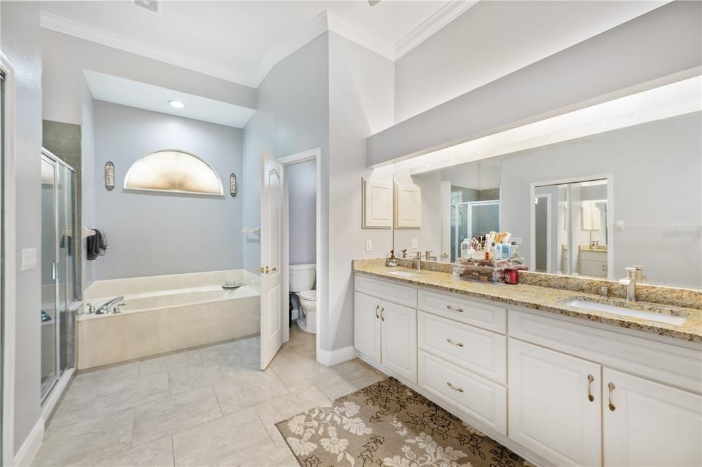 En Venta: $763,900 (4 camas, 3 baños, 2787 Pies cuadrados)