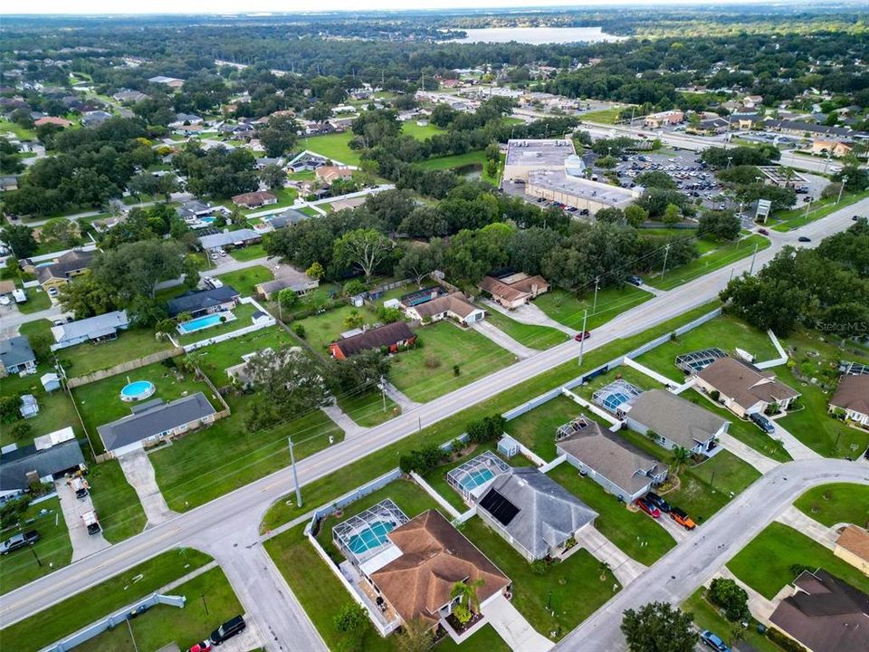 合同活跃: $344,500 (3 贝兹, 2 浴室, 1395 平方英尺)