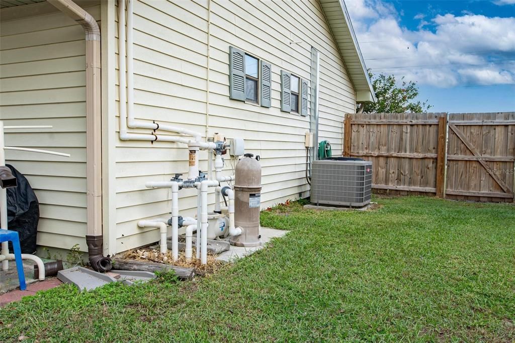 合同活跃: $344,500 (3 贝兹, 2 浴室, 1395 平方英尺)