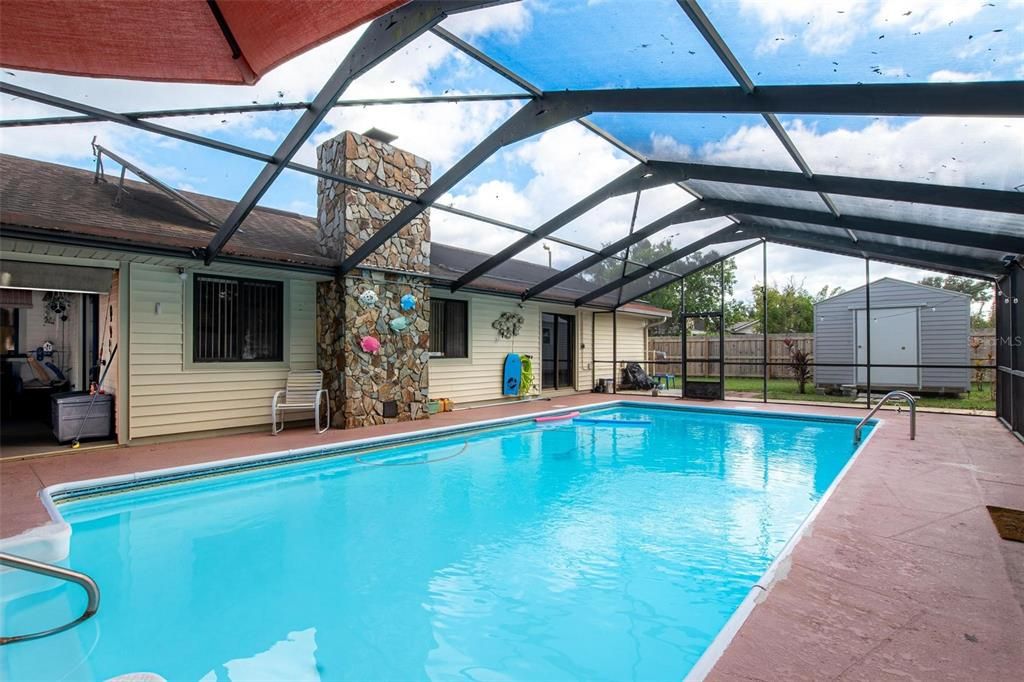 合同活跃: $344,500 (3 贝兹, 2 浴室, 1395 平方英尺)