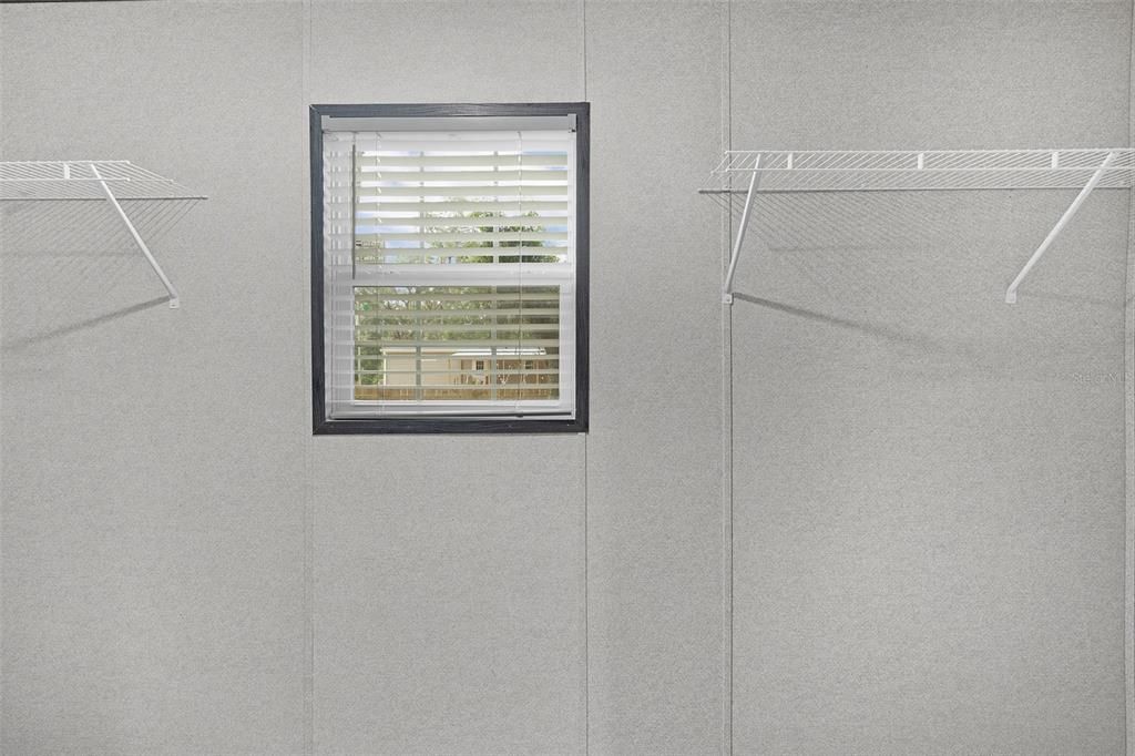 На продажу: $289,900 (3 спален, 2 ванн, 1493 Квадратных фут)