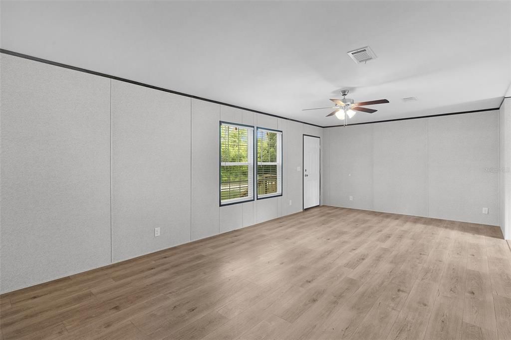 На продажу: $289,900 (3 спален, 2 ванн, 1493 Квадратных фут)