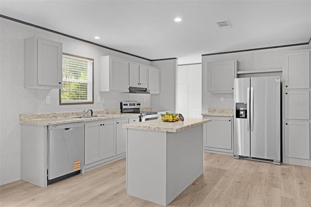 На продажу: $289,900 (3 спален, 2 ванн, 1493 Квадратных фут)