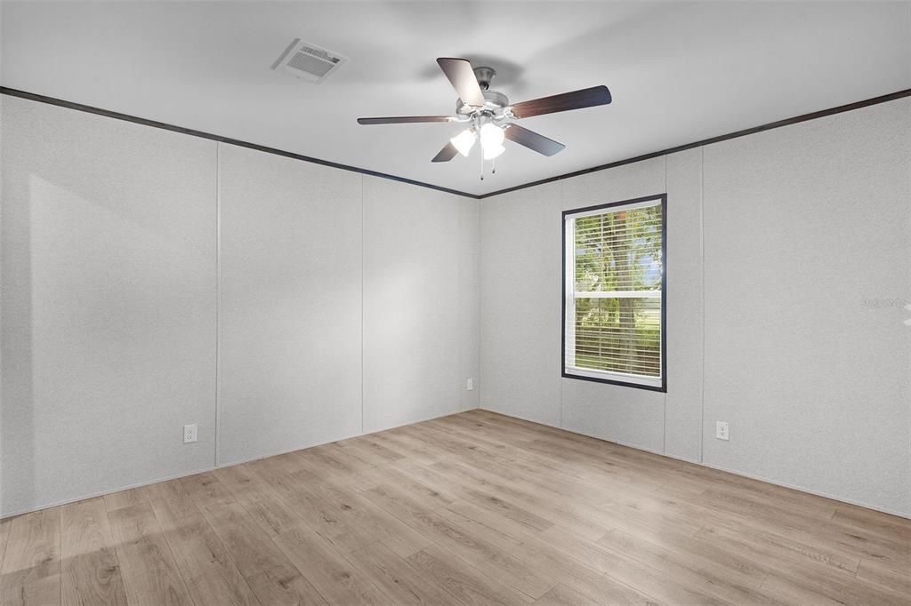 На продажу: $289,900 (3 спален, 2 ванн, 1493 Квадратных фут)