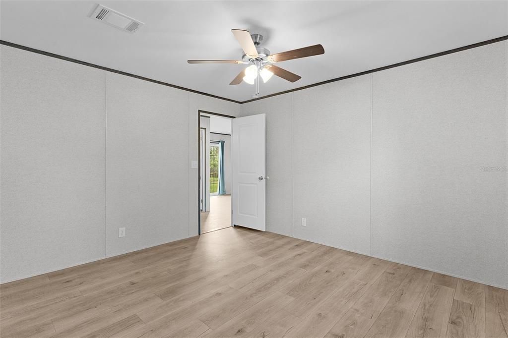 На продажу: $289,900 (3 спален, 2 ванн, 1493 Квадратных фут)