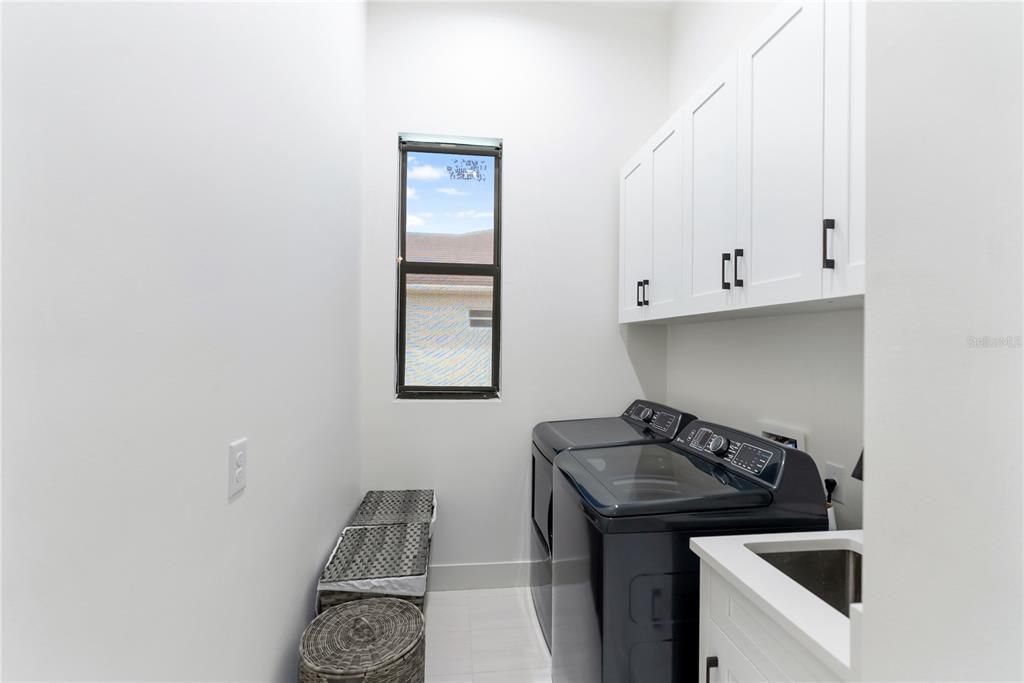 For Sale: $1,350,000 (3 beds, 3 baths, 2245 Square Feet)