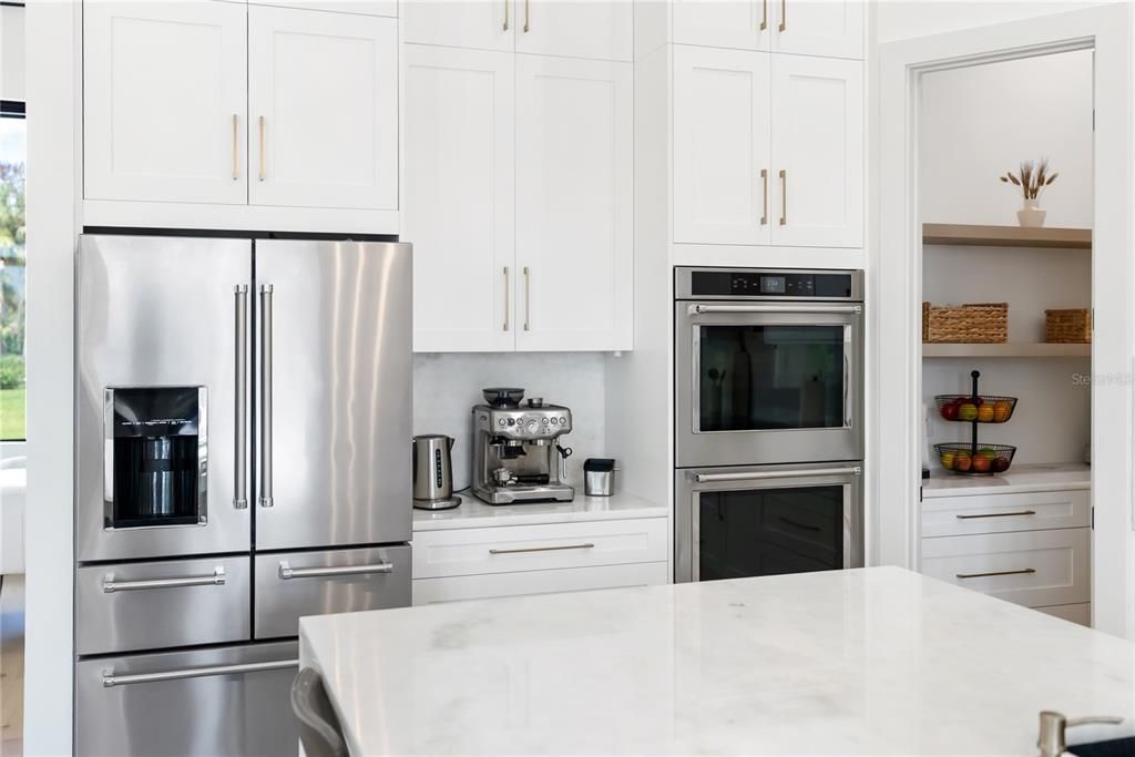 For Sale: $1,350,000 (3 beds, 3 baths, 2245 Square Feet)