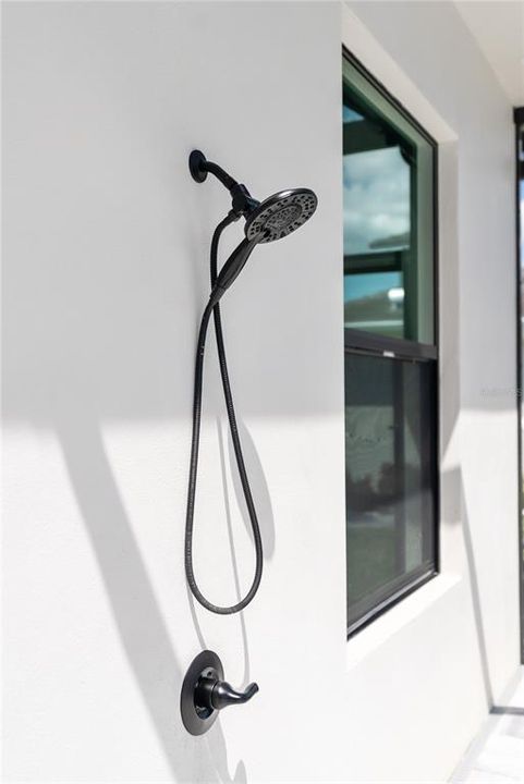 For Sale: $1,350,000 (3 beds, 3 baths, 2245 Square Feet)