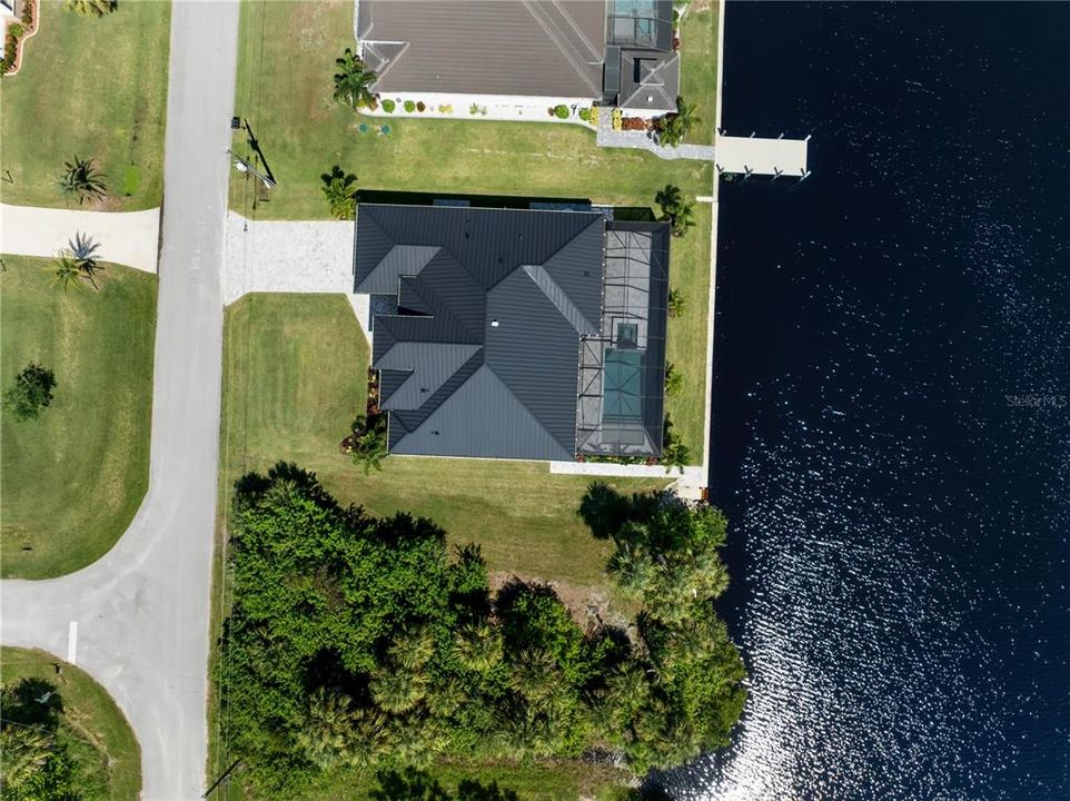 For Sale: $1,350,000 (3 beds, 3 baths, 2245 Square Feet)