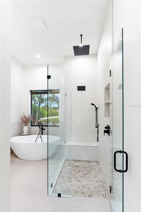 For Sale: $1,350,000 (3 beds, 3 baths, 2245 Square Feet)