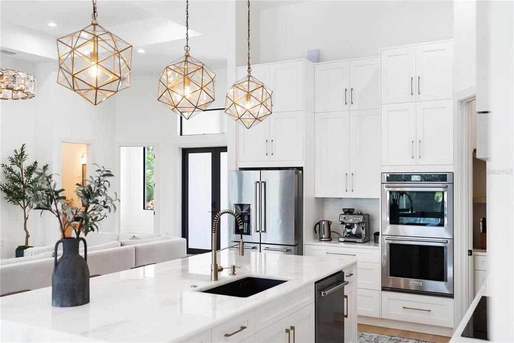 For Sale: $1,350,000 (3 beds, 3 baths, 2245 Square Feet)